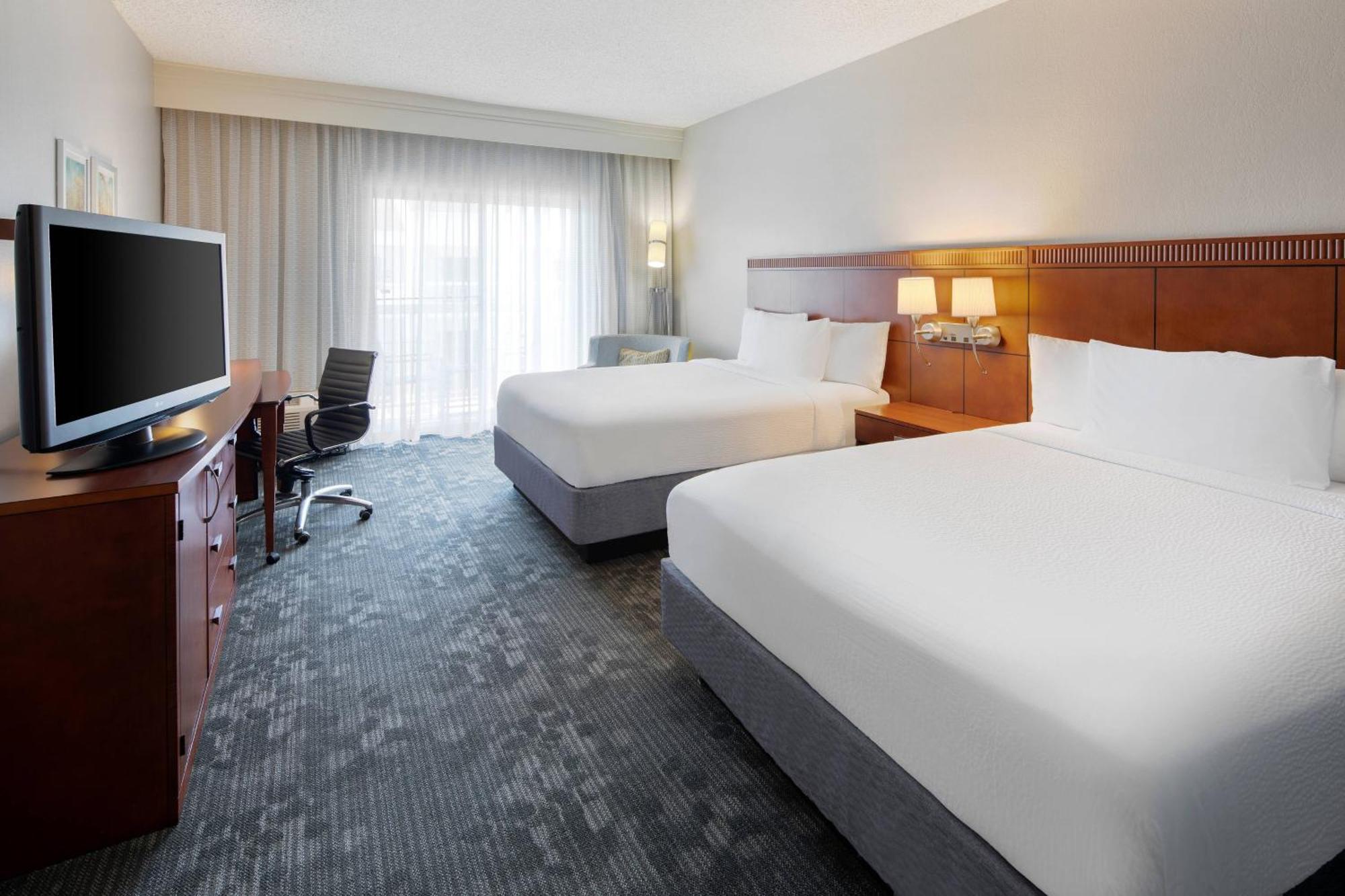 Courtyard Dallas Addison Midway Extérieur photo
