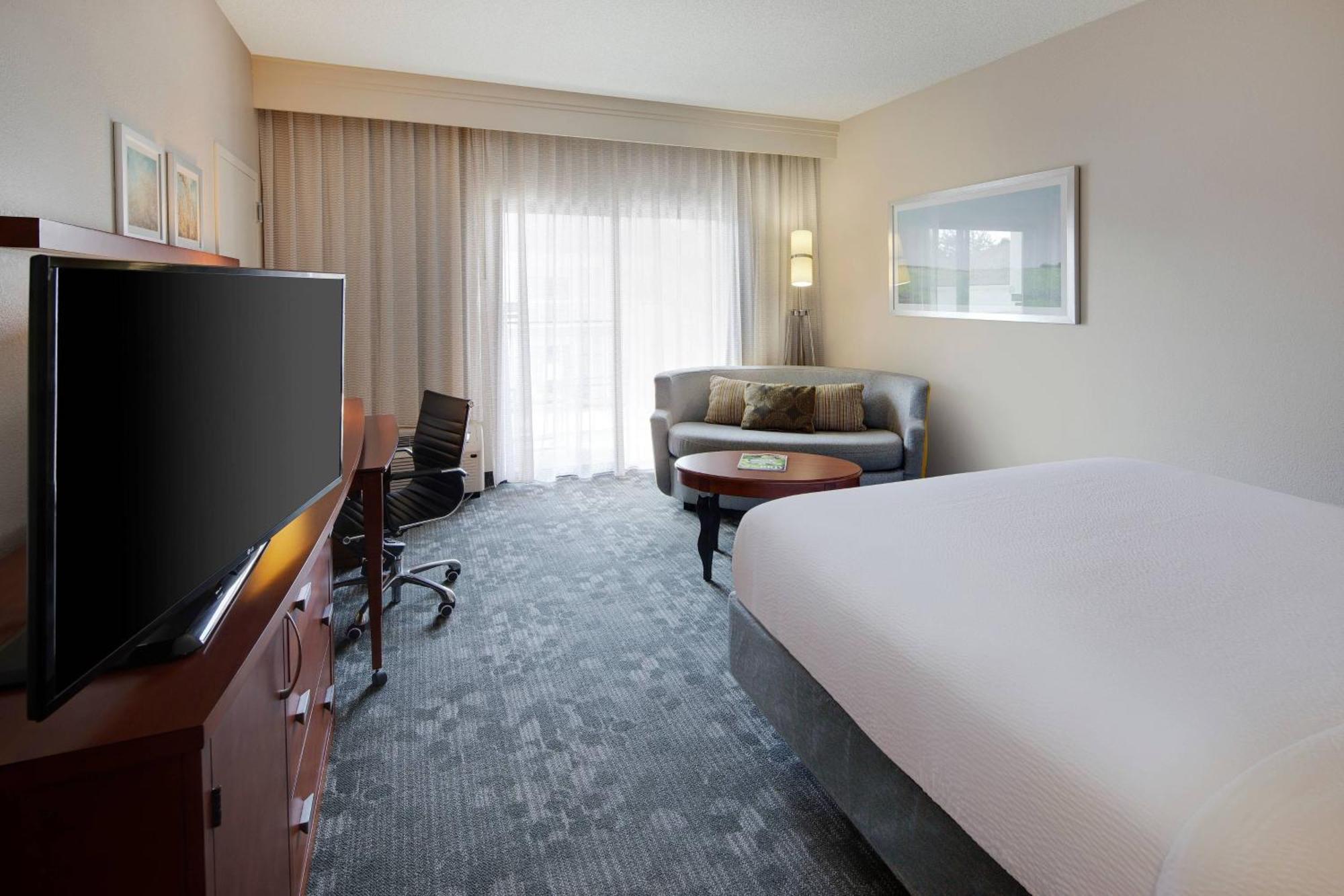 Courtyard Dallas Addison Midway Extérieur photo